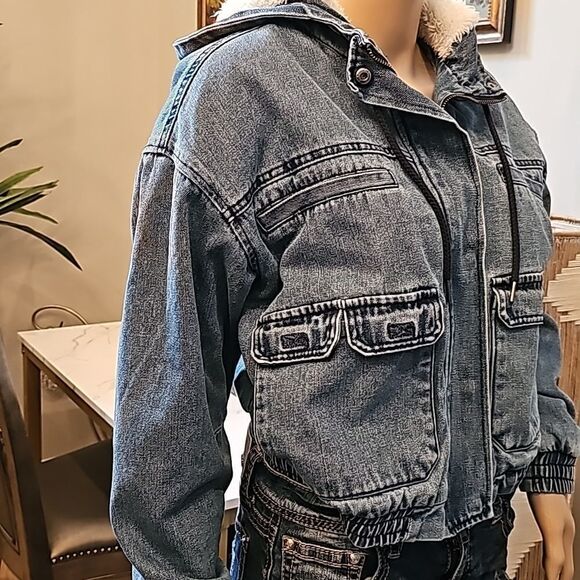 Denim hooded crop sherpa jacket size M NWT - Picture 2 of 13